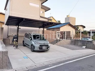 新築シンプル セミクローズ外構