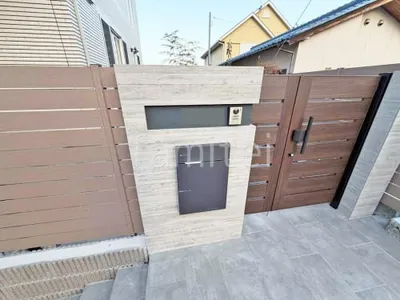 親子両開き 門扉 YKKAP 木製調 ルシアスYS4型 横スリット 