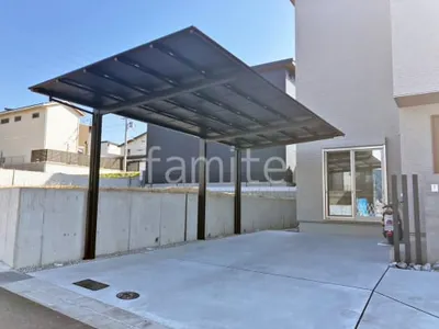 カーポート LIXIL ネスカF 縦1.5台用(1台+延長 縦連棟) F型フラット屋根 駐車場ガレージ床 土間コンクリート