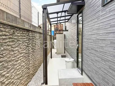 １階テラス屋根 （雨除け） YKKAP ソラリアF フラット屋根 スタンダード 壁付