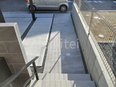 玄関アプローチ 床タイル貼り ニッタイ ローク