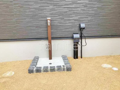 立水栓  ユニソン スプレスタンド60 蛇口2個付 洗い場モルタル仕上 