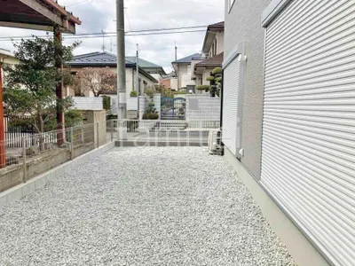 防犯砂利敷き バラス砕石 防草シート加工