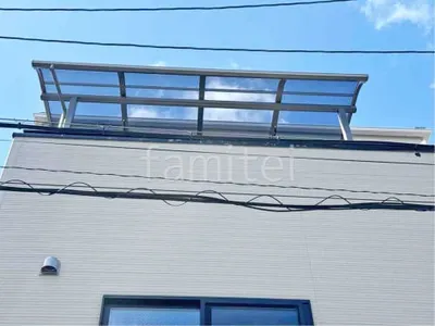 ３階ベランダ屋根  LIXIL スピーネR アール屋根 スタンダード 壁付