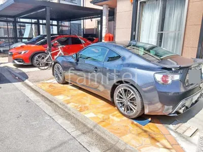 乱形石張り （床石貼り）  乱形石張りのみ カナリアイエロー 石・ストーン調