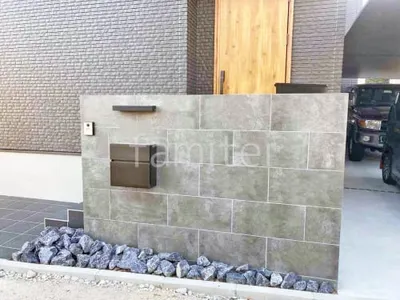 モダン門柱 壁タイル貼り タカショー セラレバンテ 郵便受けポスト YKKAP エクステリアポストT10型 ロックガーデン ユニソン ワズロック アオバ