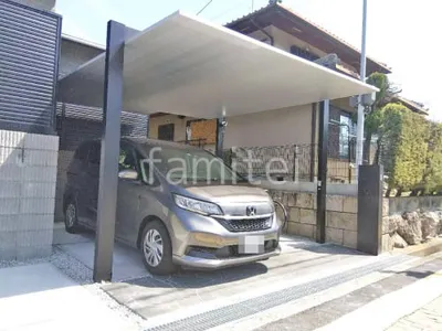 柱色 ブラック 屋根色 ナチュラルシルバーF