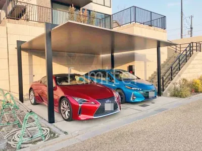 柱色 ブラック 屋根色 シャイングレーF