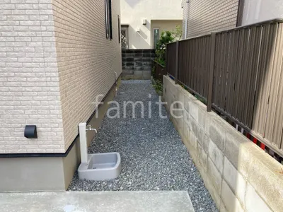 犬走り 防犯砂利敷き バラス砕石 防草シート加工