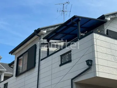 ２階ベランダ屋根  YKKAP ソラリアF フラット屋根 スタンダード 壁付