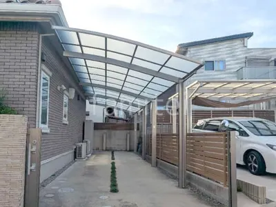 カーポート２台(縦) 連棟 LIXIL ネスカＲ アール屋根