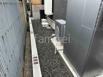犬走り 防犯砂利敷き バラス砕石 防草シート加工