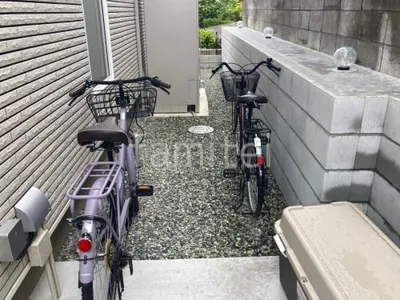 犬走り 防犯砂利敷き バラス砕石 防草シート加工