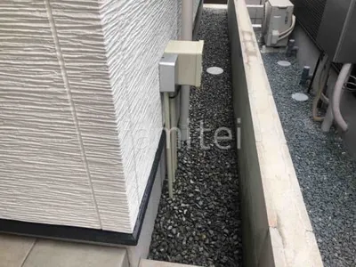 犬走り 防犯砂利敷き バラス砕石 防草シート加工