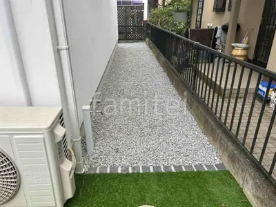 犬走り 防犯砂利敷き バラス砕石 防草シート加工 見切りピンコロ石