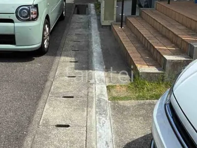 土間コンクリート 伸縮目地 既存枕木撤去