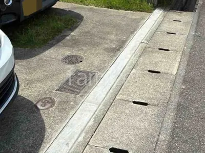 土間コンクリート 伸縮目地 既存枕木撤去