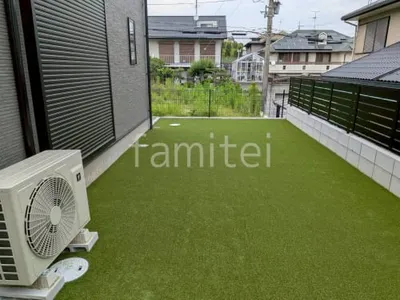 人工芝敷き 施主支給