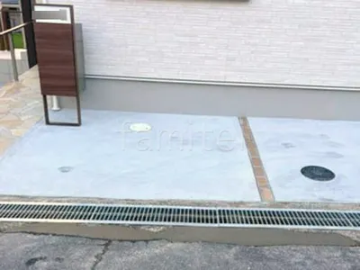駐車場ガレージ床 土間コンクリート レンガ目地