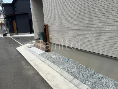 防犯砂利敷き バラス砕石 防草シート加工