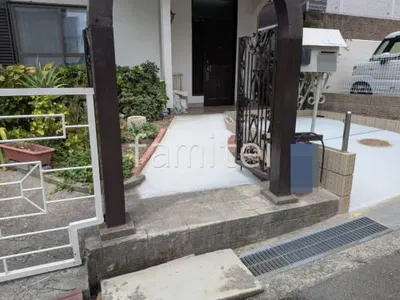 玄関アプローチ 土間コンクリート