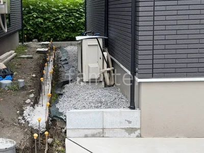 土留め 普通CB 犬走り 防犯砂利敷き バラス砕石 防草シート加工