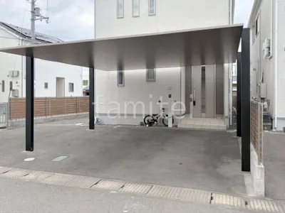 本体色 ブラック 屋根色 シャイングレーF