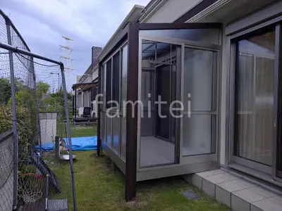 引き戸 樹脂デッキ サンルーム（テラス囲い） YKKAP 木製調 目隠しソラリアF 目隠し フラット屋根