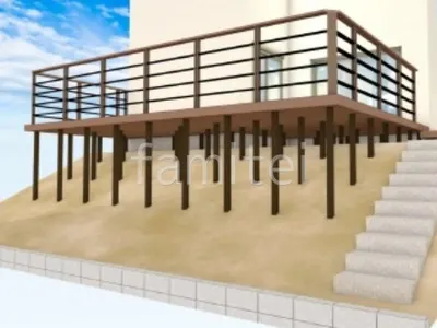 傾斜地にウッドデッキを設置したお庭リフォーム