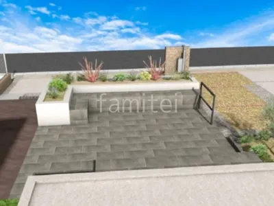 床タイル貼り　形材フェンス