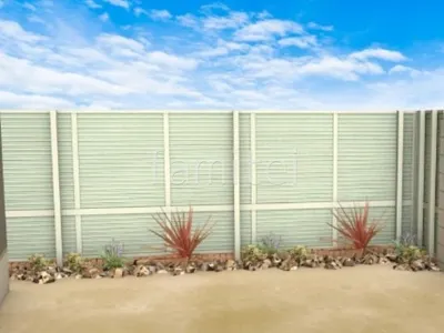 多段目隠しフェンス　ロックガーデン