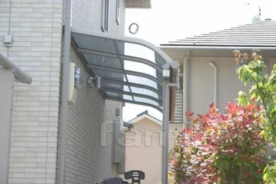 新日軽 　ファインテラス屋根 1F