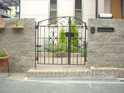 門まわり　アンティーク門扉アンティーク門扉