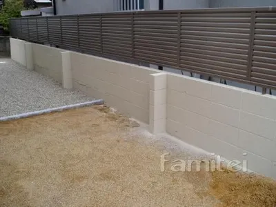 目隠しフェンス