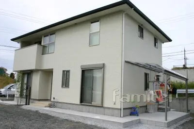 タイルデッキ+洗濯雨除け テラス屋根1F