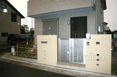 門まわり　シンプル門柱