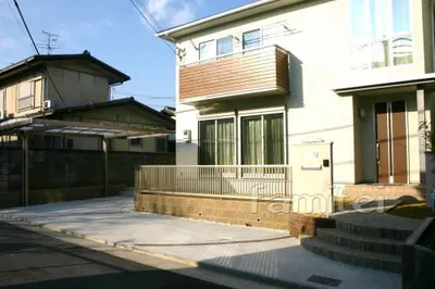 オープン外構　境界フェンス