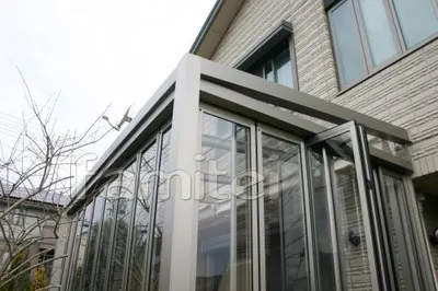 扉　全面オープン可