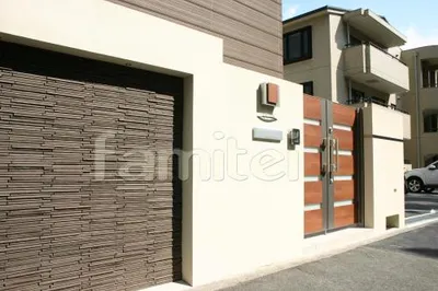 門まわり　細割りタイル塀