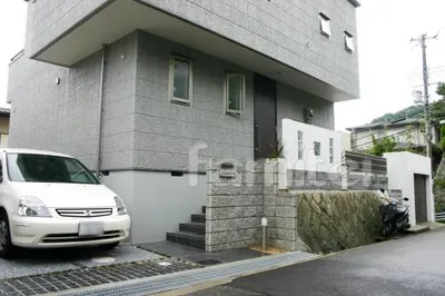 リフォーム外構　車庫床デザイン