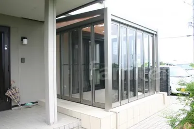 サンルーム　タイルデッキ仕上げ