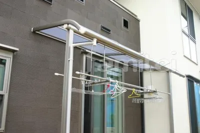 レギュラーテラス屋根1F　ベランダ物干し