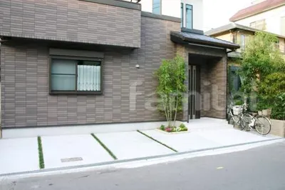 コンクリートガレージ