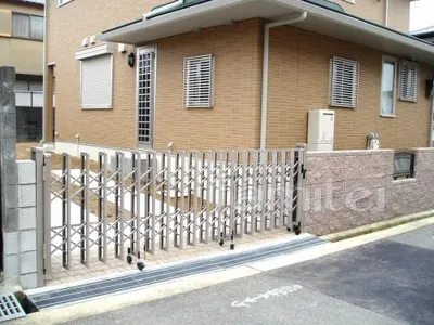 伸縮ゲート:ニューエクジスXC(新日軽)