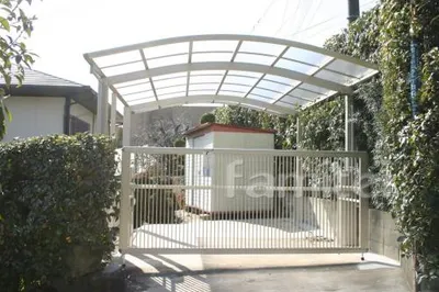 カーポート　YKK レイナポート2台