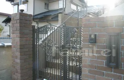 レンガ門柱　& 鋳物門扉:(TOEX)フェスタ門扉B型