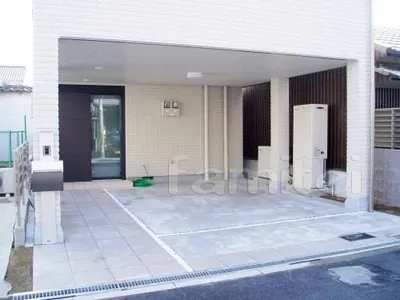 アプローチタイル貼