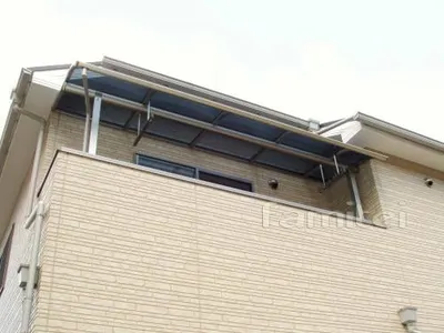 ベランダ屋根　YKKヴェクターテラス2F