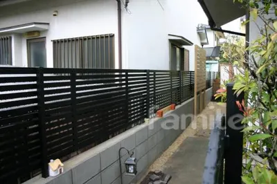 目隠し塀　フェンス:エグジス9(新日軽)