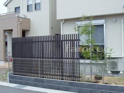 目隠しフェンス